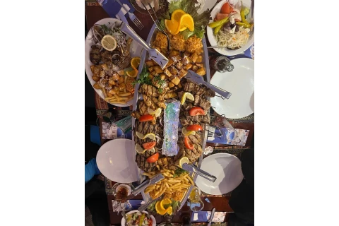 Griekse Tafel Driegangen Voordeelmenu Griekse Tafel Driegangen Voordeelmenu